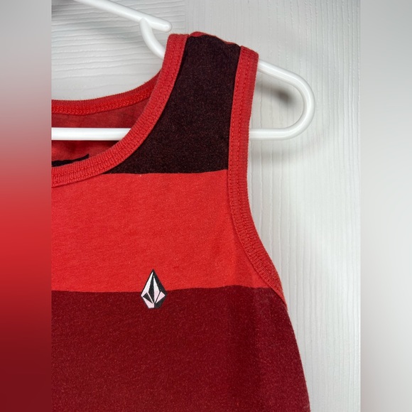 Kids volcom tank - Picture 2 of 4